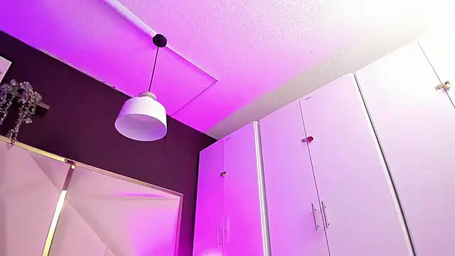 April bowie online show from 11.13.25