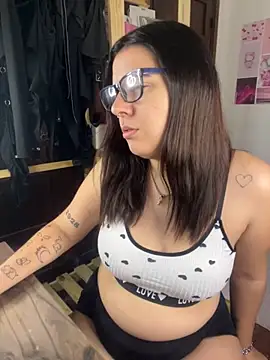 agoosvokk online show from 10.05.25