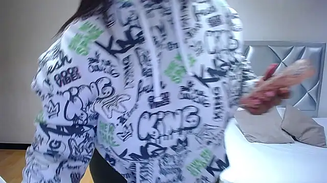 exotic karmella online show from 02.25.25