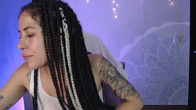 Snapshot of Hellen_dumont chatting on 03.07.25 Hellen dumont online show from 03.07.25