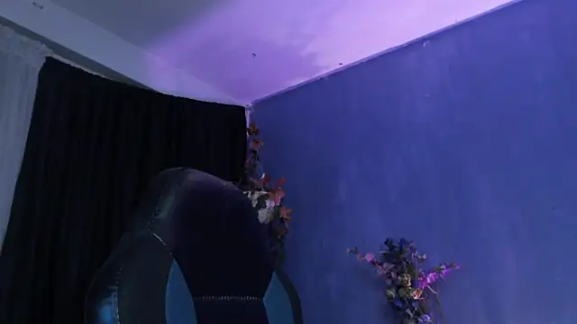 Snapshot of Hellen_dumont chatting on 03.18.25 Hellen dumont online show from 03.18.25