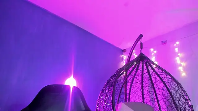 Snapshot of Hellen_dumont chatting on 03.19.25 Hellen dumont online show from 03.19.25