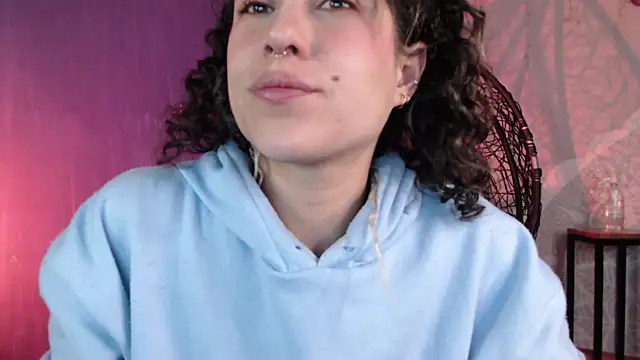 Snapshot of Hellen_dumont chatting on 03.23.25 Hellen dumont online show from 03.23.25