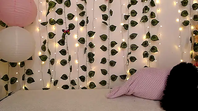 Snapshot of Hellen_dumont chatting on 09.20.25 Hellen dumont online show from 09.20.25