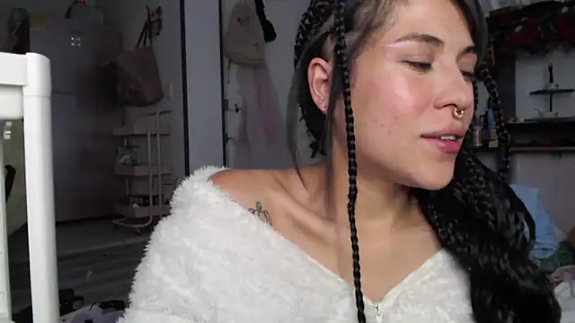 Snapshot of Hellen_dumont chatting on 01.14.26 Hellen dumont online show from 01.14.26