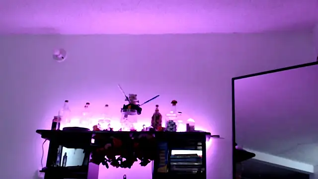 Snapshot of Hellen_dumont chatting on 02.13.26 Hellen dumont online show from 02.13.26