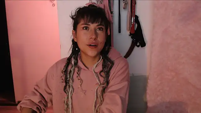 Snapshot of Hellen_dumont chatting on 03.03.26 Hellen dumont online show from 03.03.26