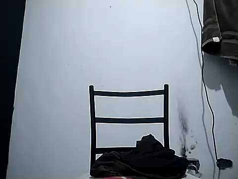 Flaquito pitudo online show from 01.02.25