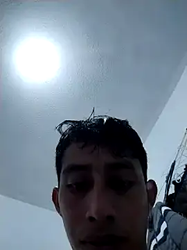 Flaquito pitudo online show from 03.03.25