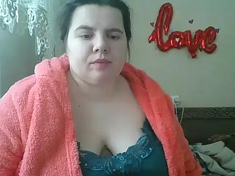 Snapshot of so_shy chatting on 02.21.25 so shy online show from 02.21.25