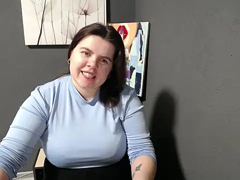 Snapshot of so_shy chatting on 03.03.25 so shy online show from 03.03.25