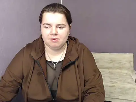 Snapshot of so_shy chatting on 09.12.25 so shy online show from 09.12.25