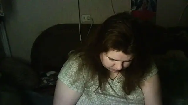 Snapshot of so_shy chatting on 10.02.25 so shy online show from 10.02.25
