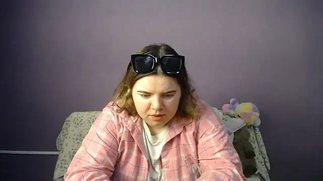 so shy online show from 06.01.26