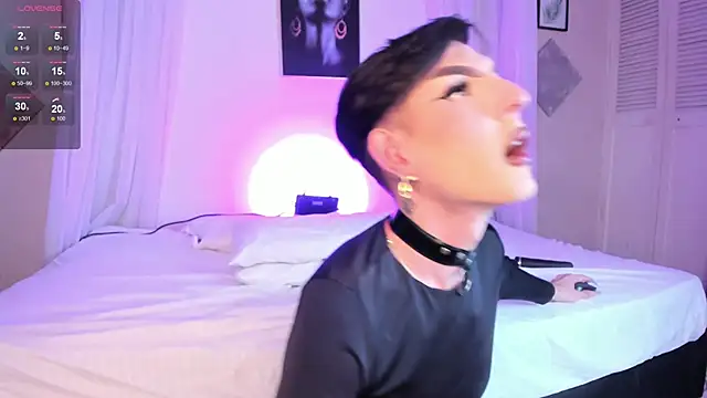 Snapshot of Ambar_Jhones chatting on 01.18.25 Ambar Jhones online show from 01.18.25