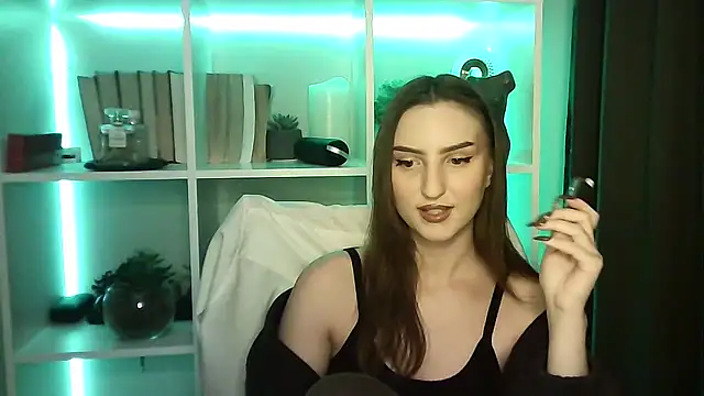 X Alisa online show from 11.26.25