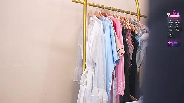 katlyn martins online show from 11.10.25