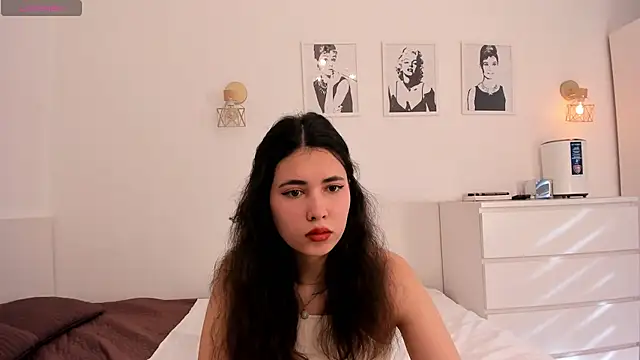 hoa lan online show from 02.18.25