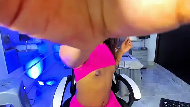 Snapshot of Orianadollx chatting on 02.12.25 Orianadollx online show from 02.12.25