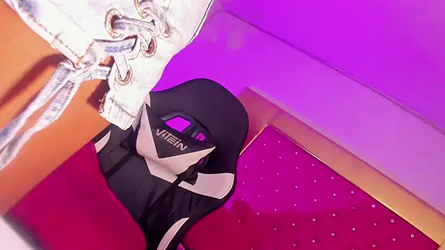 Snapshot of Orianadollx chatting on 03.09.25 Orianadollx online show from 03.09.25