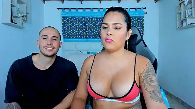 Snapshot of xxx_sweet_couple_ chatting on 02.09.25 xxx sweet couple  online show from 02.09.25