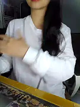 Suri amabel online show from 12.23.24