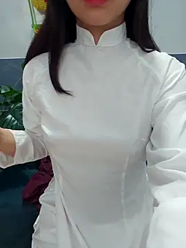 Suri amabel online show from 09.26.25