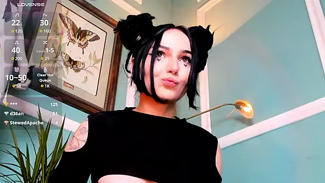 1Munique online show from 02.23.25