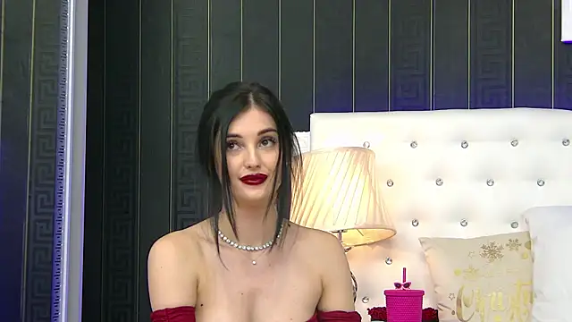 Snapshot of SophiaVilner chatting on 12.28.24 SophiaVilner online show from 12.28.24
