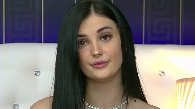 Snapshot of SophiaVilner chatting on 01.02.25 SophiaVilner online show from 01.02.25