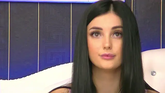 Snapshot of SophiaVilner chatting on 01.15.25 SophiaVilner online show from 01.15.25