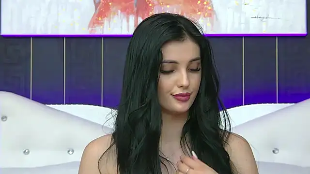 Snapshot of SophiaVilner chatting on 02.01.25 SophiaVilner online show from 02.01.25