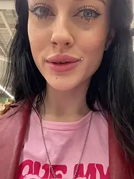 Melissa crazy online show from 12.26.24