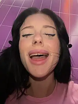 Melissa crazy online show from 12.26.24