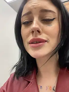 Melissa crazy online show from 01.22.25