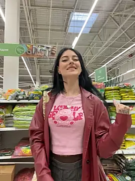 Melissa crazy online show from 03.18.25