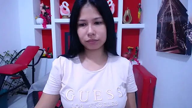 Letty Plugxo online show from 10.18.25