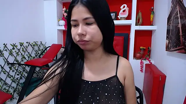 Letty Plugxo online show from 11.12.25