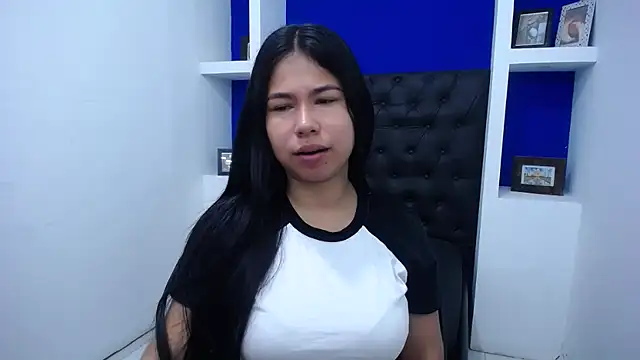 Letty Plugxo online show from 01.15.26