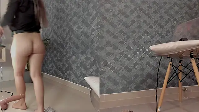 AnnWeltt online show from 12.15.24