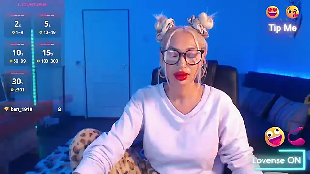 beauty chl0e online show from 10.05.25