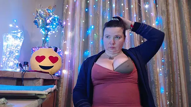 amorelara online show from 02.18.26