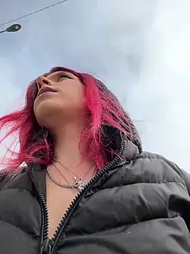 RiriRoseey online show from 12.21.25