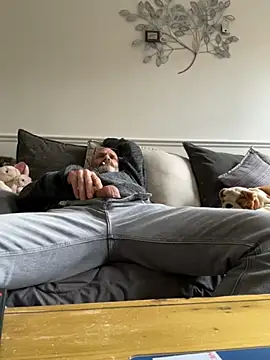 Shyboy817 online show from 10.21.25