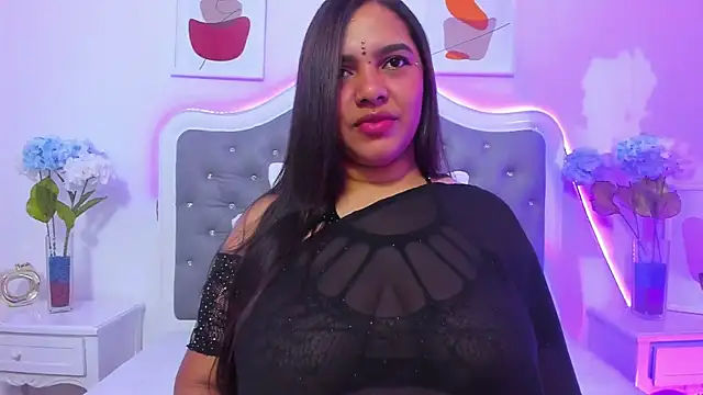 Snapshot of krishaa_ chatting on 02.08.25 krishaa online show from 02.08.25