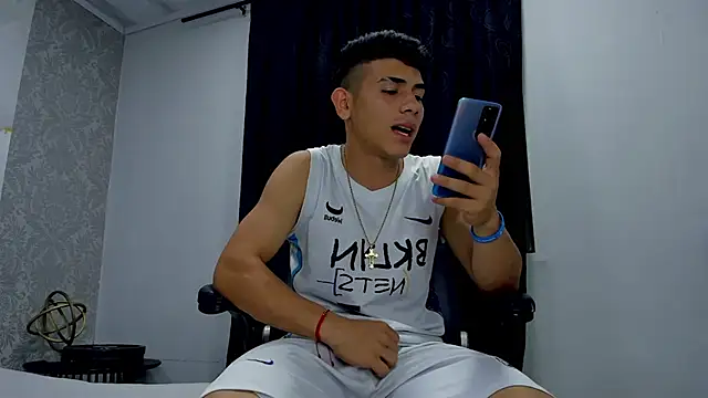 andrew rose  online show from 03.05.25