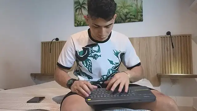 andrew rose  online show from 10.20.25