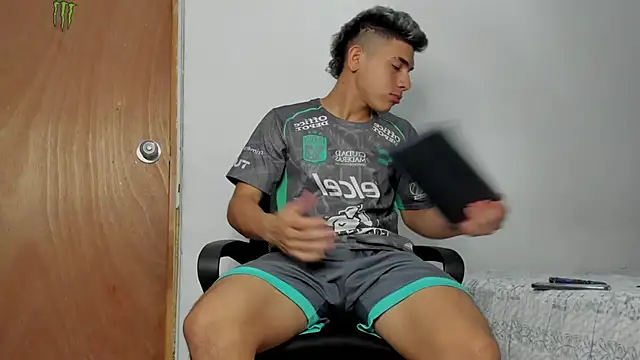 andrew rose  online show from 02.05.26