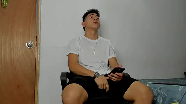 andrew rose  online show from 02.21.26