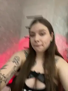 Vikki toriya online show from 12.26.24